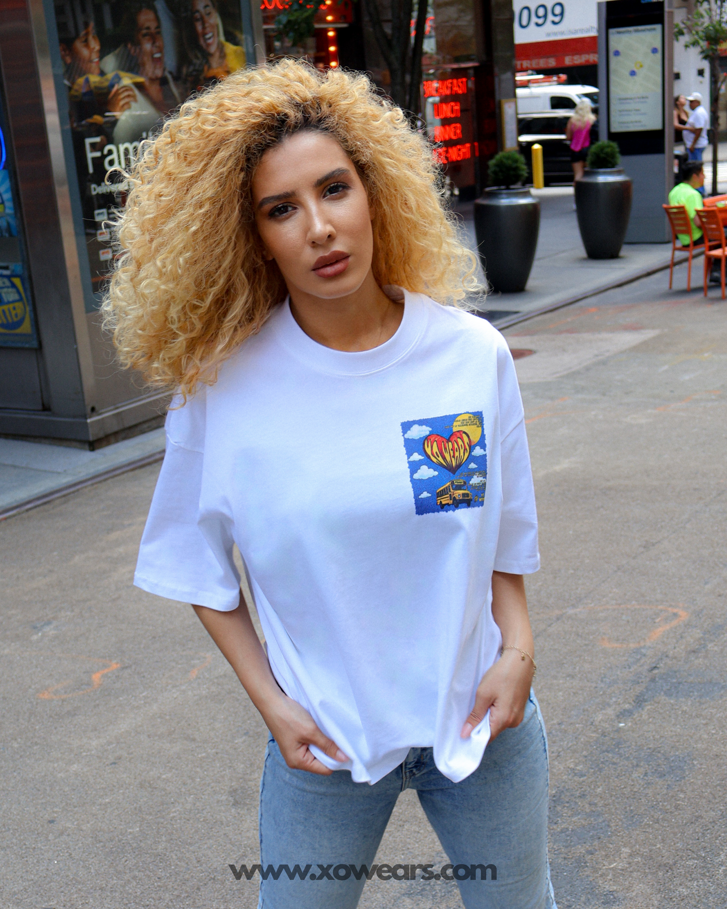 XO.23 - DAYDREAM BALLOON BUS TEE