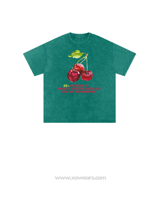 XO.Tshirt Oversize. Green/Lucky Three Cherries