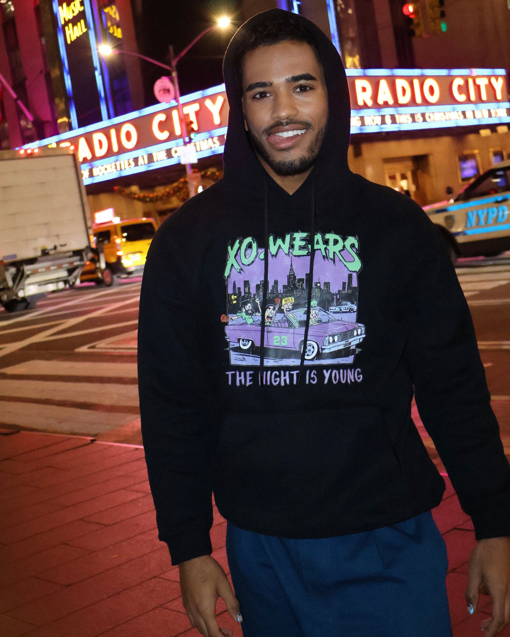 XO.NYC 02 - Hoodie ( Large Center Design Print)