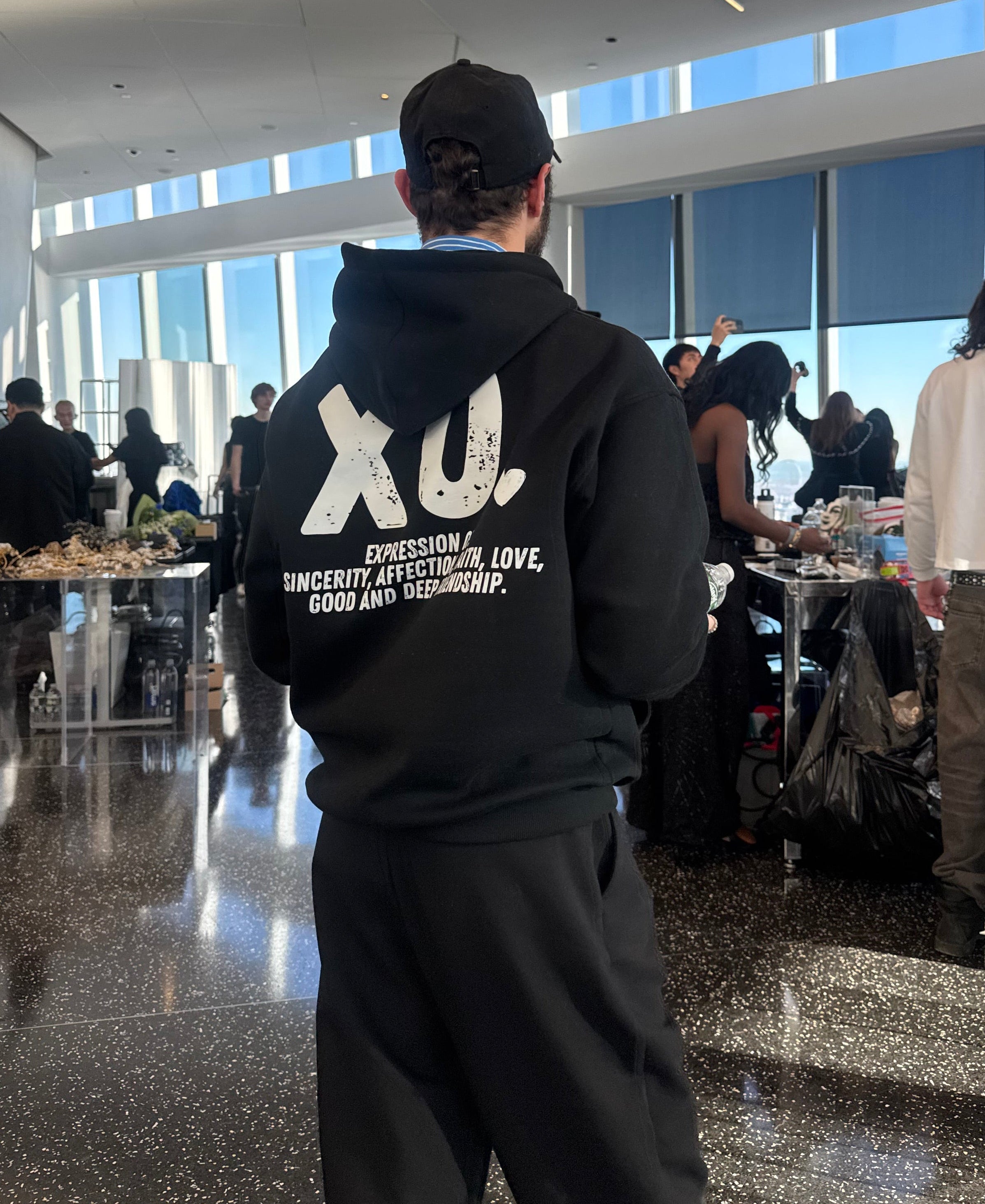 XO.Minimalistic Black Hoodie